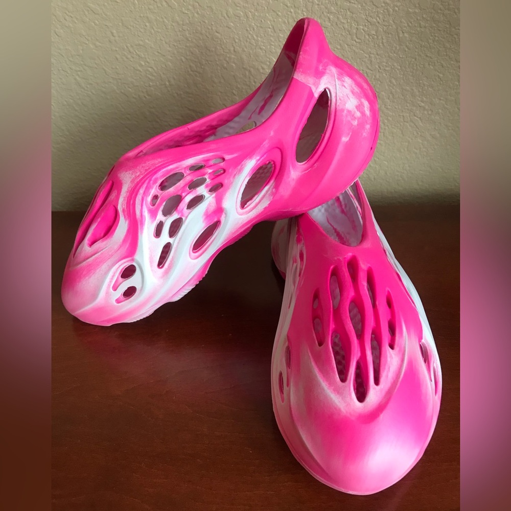 MyAllfeet brand Foam Runner Slip on /Mens sz 8